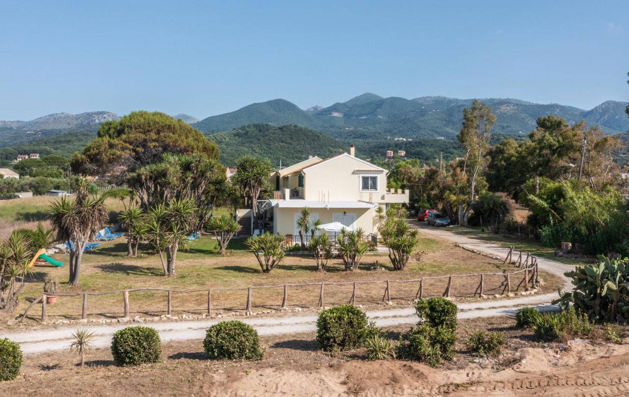 Lazaris Apartments Almiros Beach Eksteriør bilde